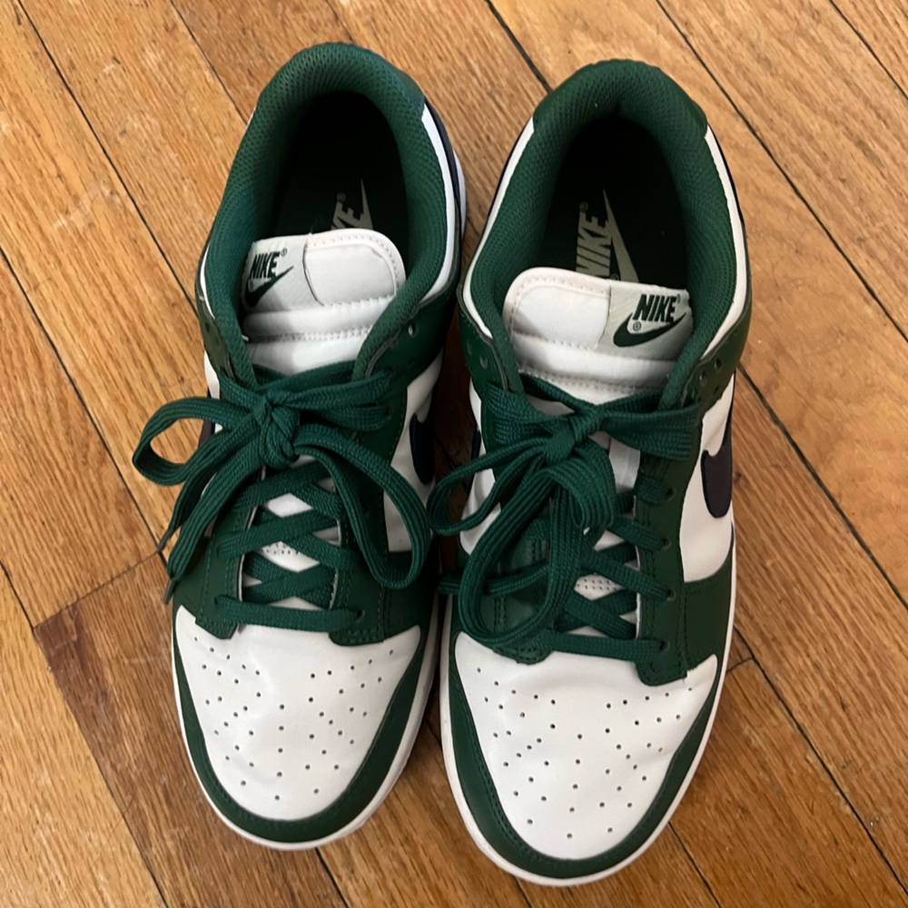 Nike dunk low retro gorge green midnight navy women’s